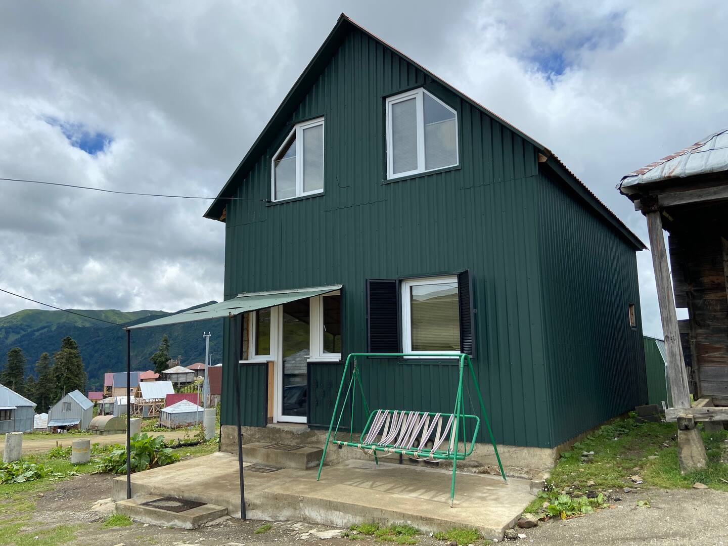 Exterior view of Cotria Cottage in Gomismta mountains